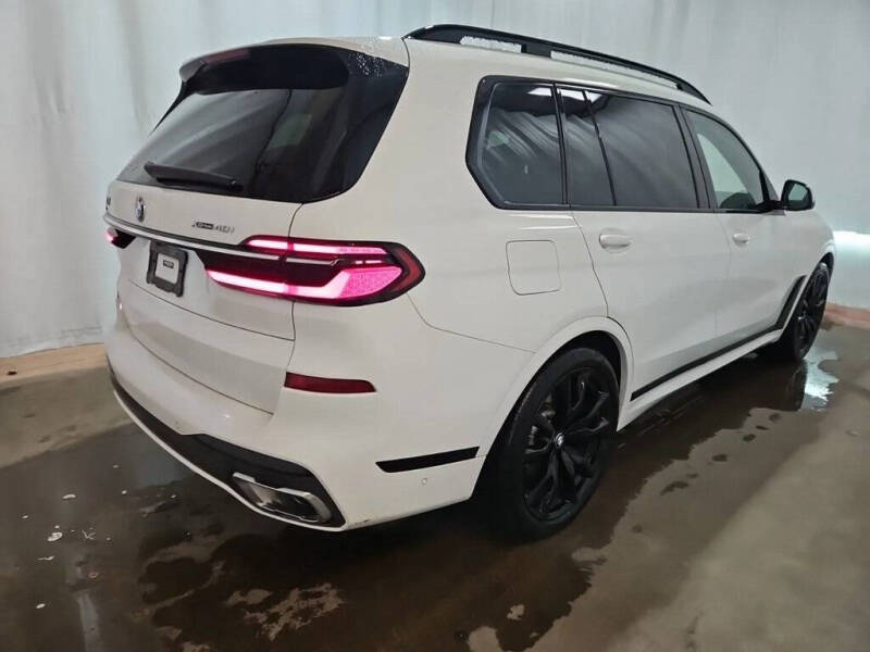 2023 BMW X7 xDrive40i