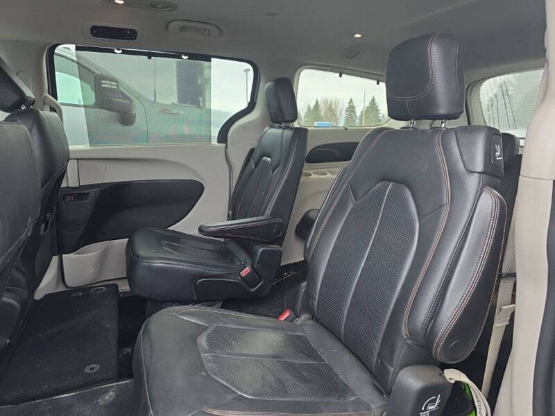 2019 Chrysler Pacifica Touring L