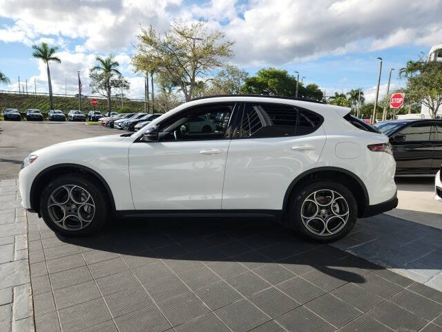 2024 Alfa Romeo Stelvio Sprint