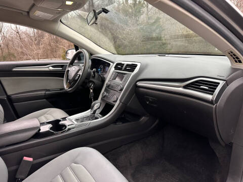 2014 Ford Fusion S