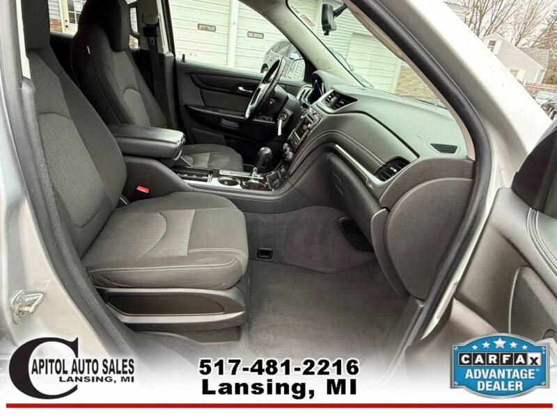 2017 Chevrolet Traverse LT