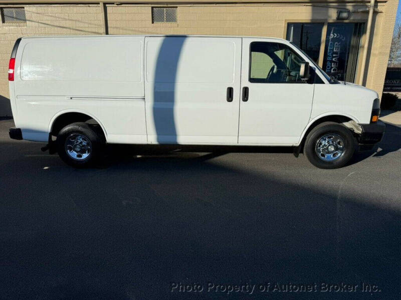 2020 Chevrolet Express 3500