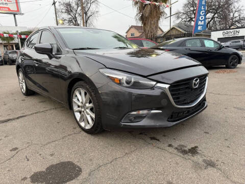 2017 Mazda MAZDA3 Grand Touring
