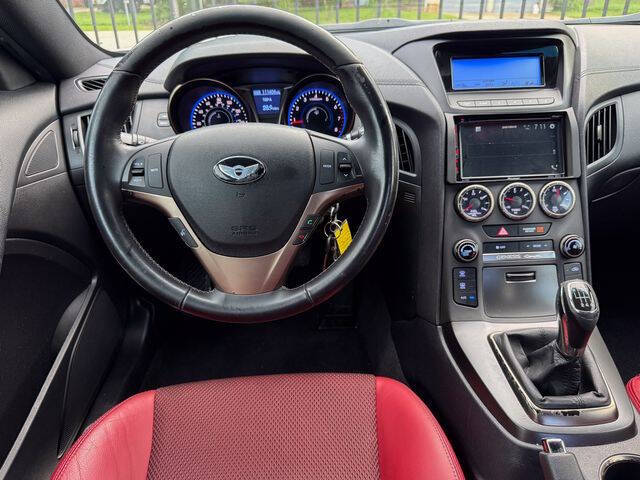 2013 Hyundai Genesis Coupe 2.0T R-Spec