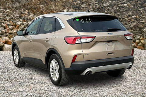 2020 Ford Escape SE