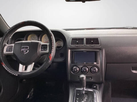 2013 Dodge Challenger SXT