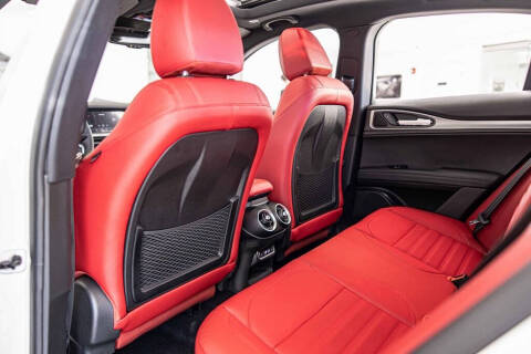 2025 Alfa Romeo Stelvio