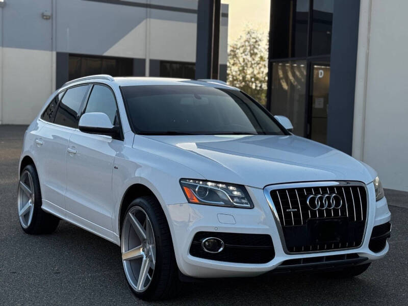 2012 Audi Q5 3.2 quattro Premium Plus