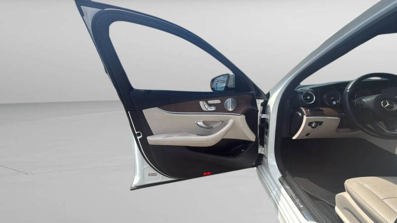 2018 Mercedes-Benz E-Class E 300