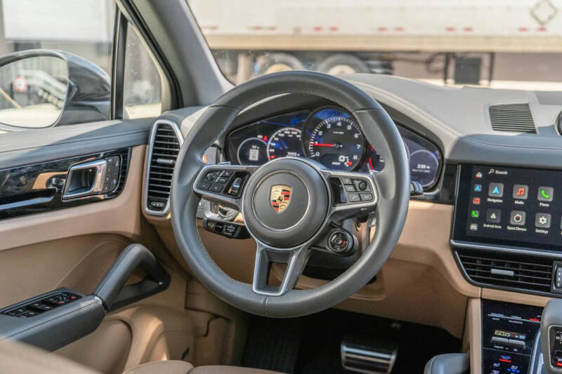 2023 Porsche Cayenne