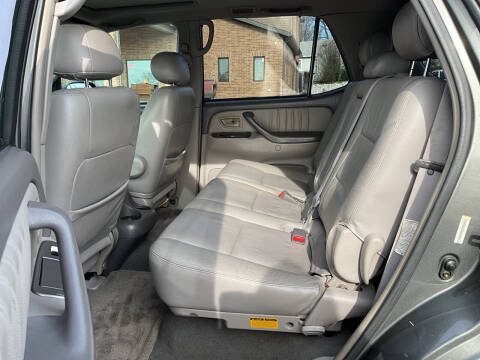 2004 Toyota Sequoia Limited