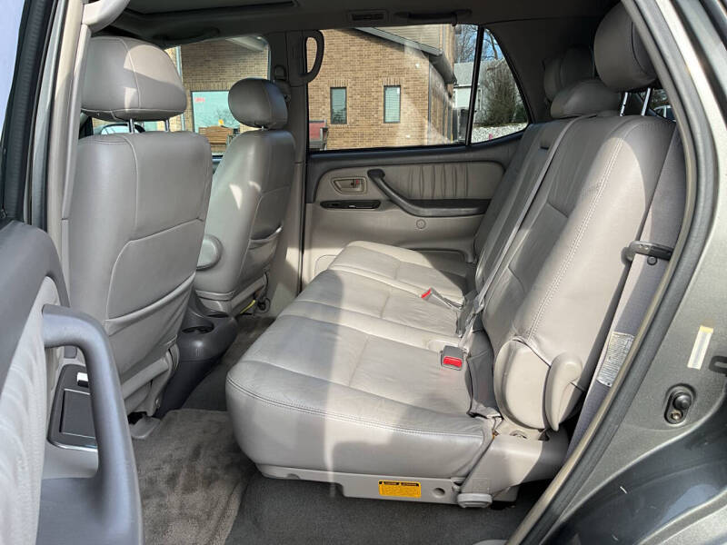 2004 Toyota Sequoia Limited