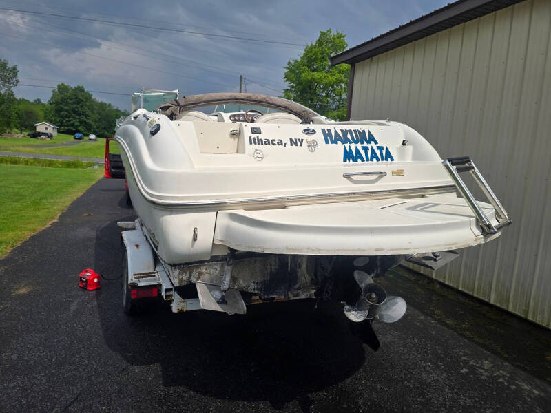 2002 Sea Ray 225