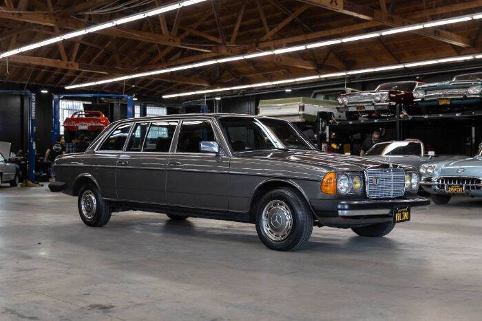 1984 Mercedes-Benz 300-Class