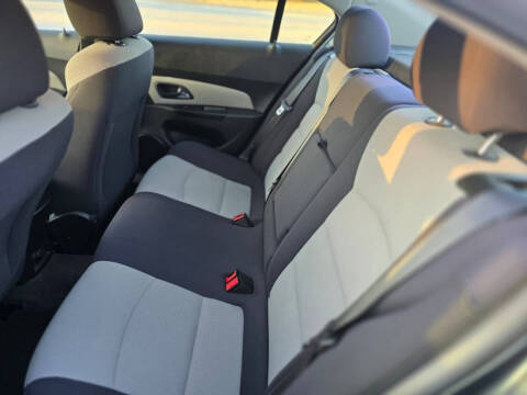 2013 Chevrolet Cruze LS Auto