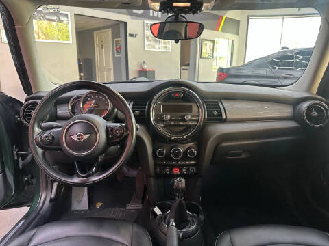 2015 MINI Hardtop 4 Door Cooper