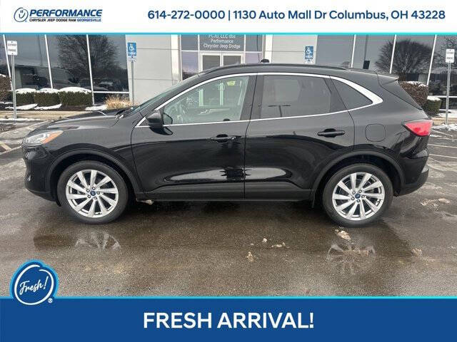 2022 Ford Escape Hybrid Titanium