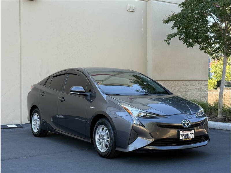 2016 Toyota Prius Two
