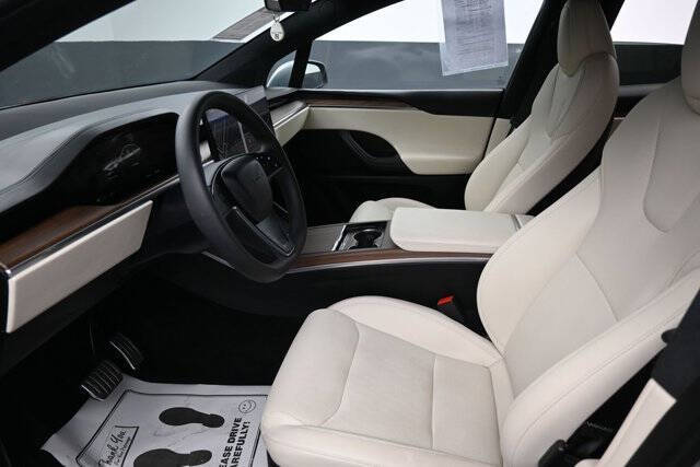 2025 Tesla Model X
