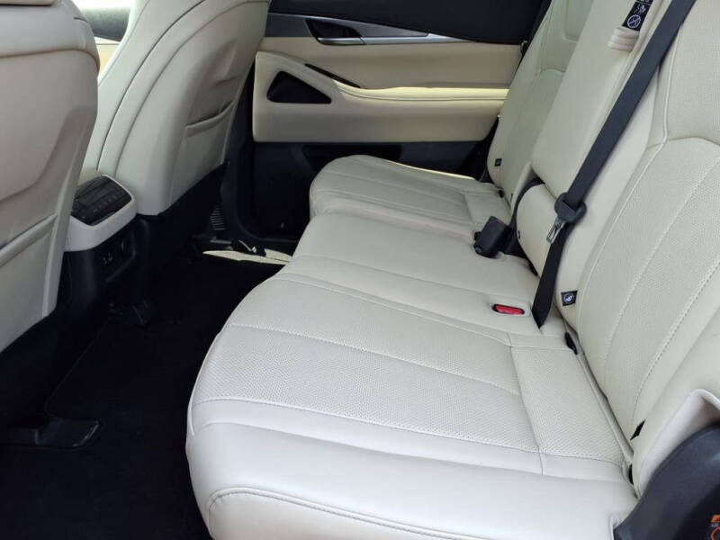 2022 Infiniti QX60 Luxe