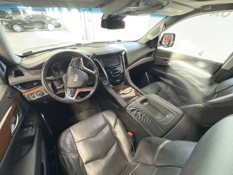 2018 Cadillac Escalade Premium Luxury