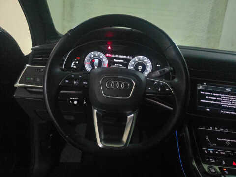 2023 Audi Q7 quattro Premium Plus 45 TFSI