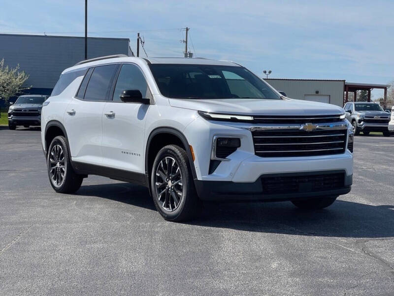 2025 Chevrolet Traverse LT