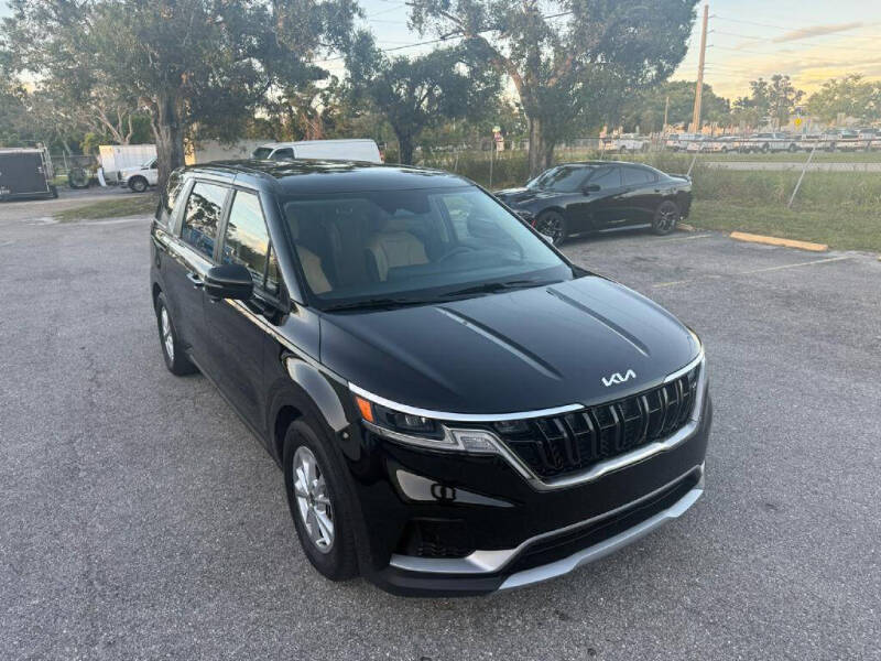 2024 Kia Carnival LX