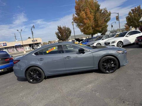 2021 Mazda MAZDA6 Carbon Edition