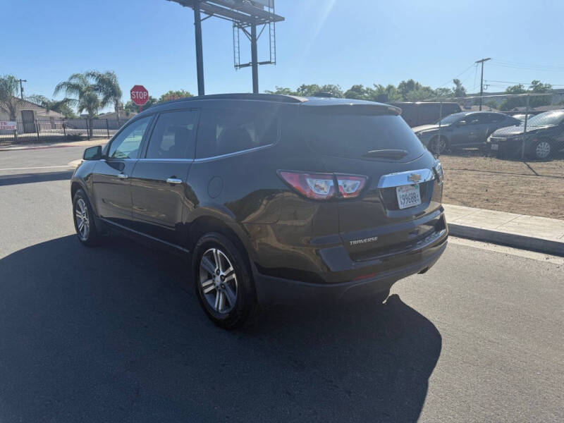 2017 Chevrolet Traverse LT