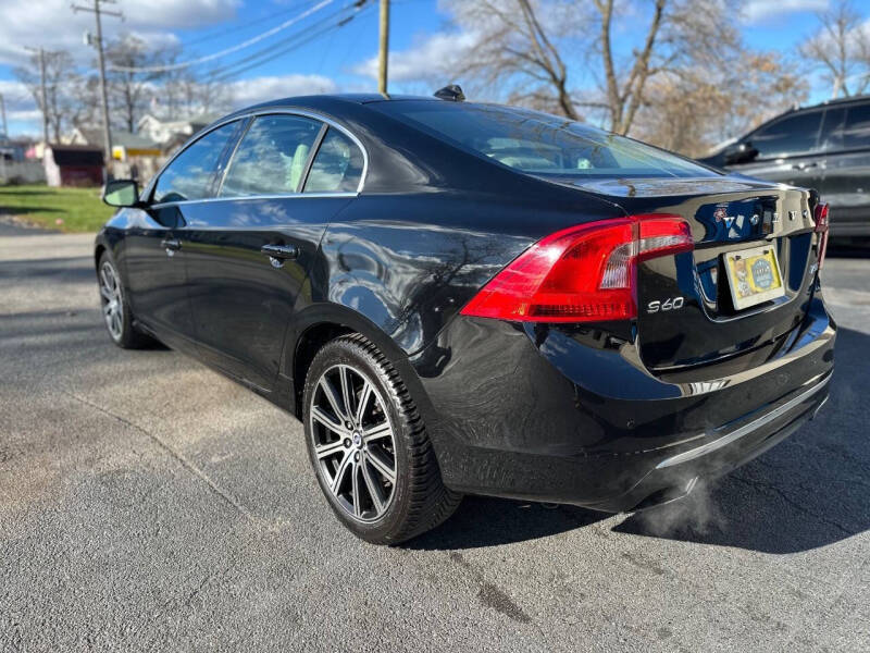 2018 Volvo S60 T5 Inscription Platinum