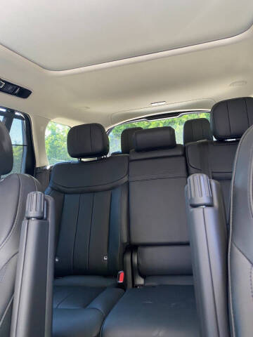 2023 Land Rover Range Rover P530 SE LWB