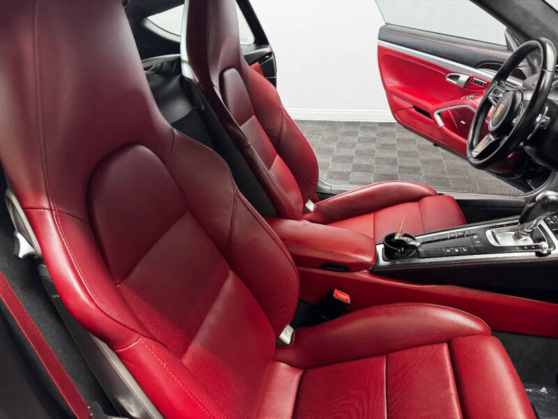 2018 Porsche 718 Cayman GTS