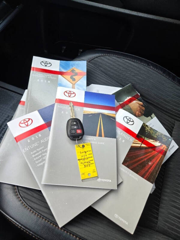 2018 Toyota Highlander LE