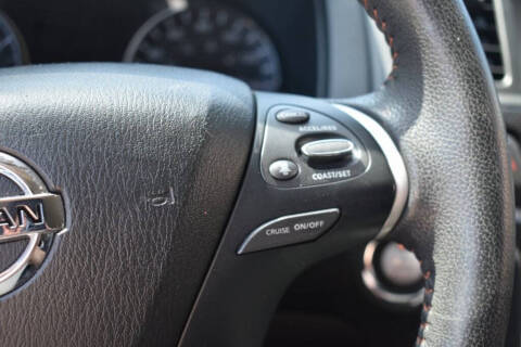 2020 Nissan Pathfinder SV