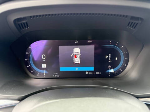 2022 Volvo XC60 B5 Momentum