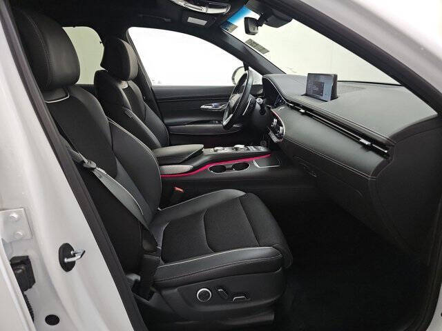 2024 Genesis GV70 2.5T Standard