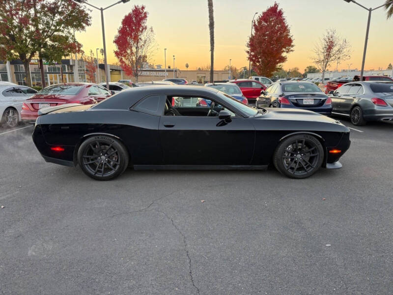 2017 Dodge Challenger T/A 392