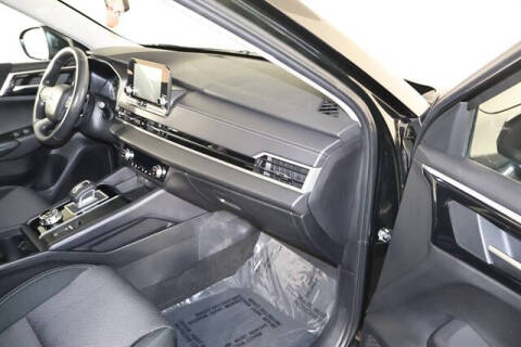 2024 Mitsubishi Outlander ES