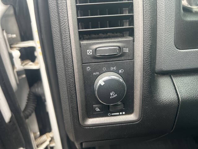 2017 RAM 1500 Express