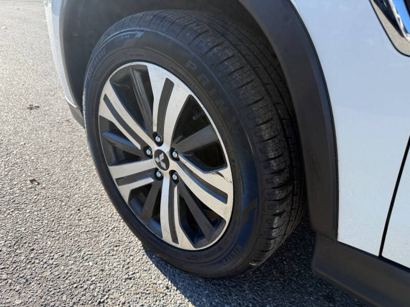 2020 Mitsubishi Outlander Sport SE