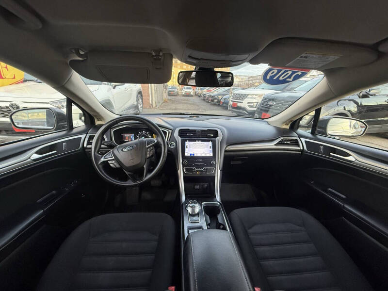 2019 Ford Fusion Hybrid SE