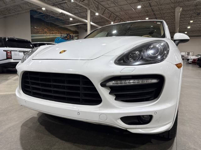 2013 Porsche Cayenne GTS