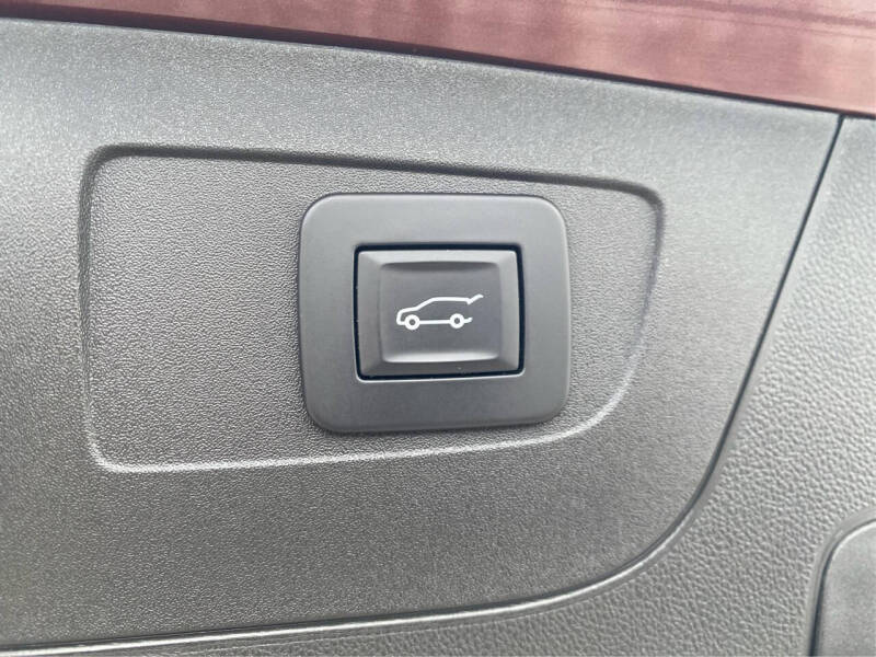 2019 Buick Regal TourX Essence