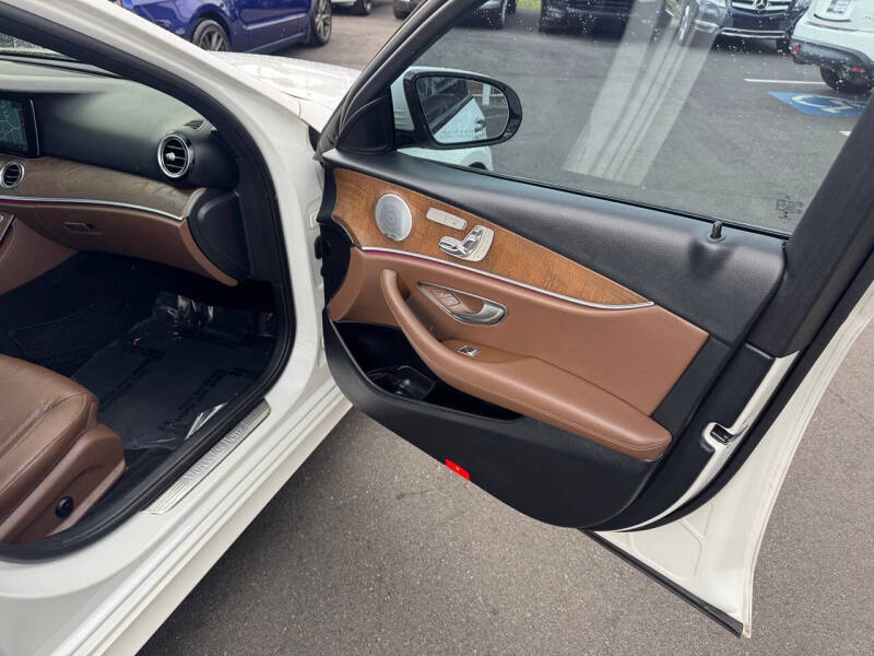 2018 Mercedes-Benz E-Class E 300