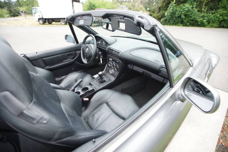 2001 BMW Z3 2.5i