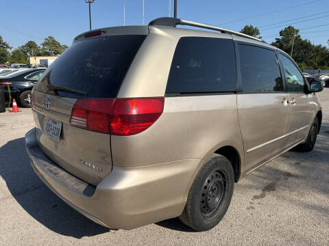 2005 Toyota Sienna LE 7 Passenger