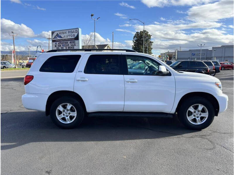 2015 Toyota Sequoia SR5