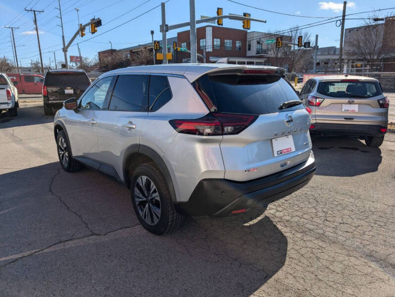 2021 Nissan Rogue SV