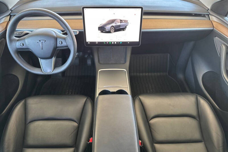 2024 Tesla Model Y Long Range
